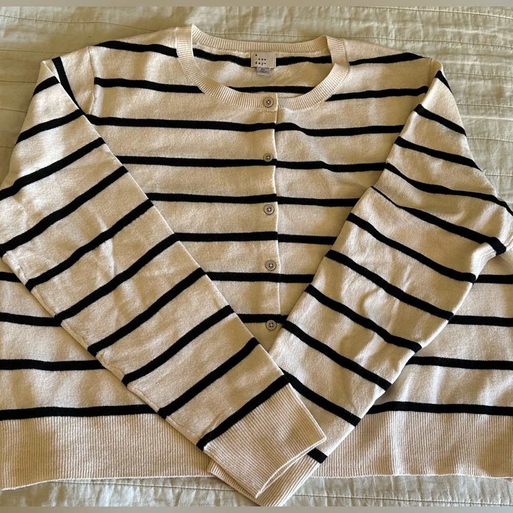 Used- A New Day- Women’s Cozy Knit Sweater- Cream/Black Striped- XL